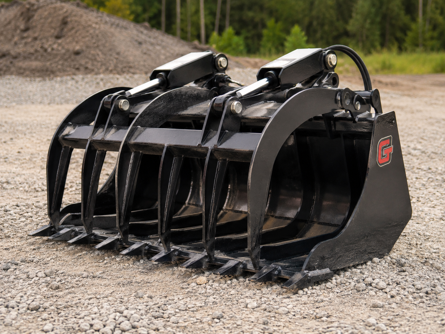 Grapple bucket skid steer attachment